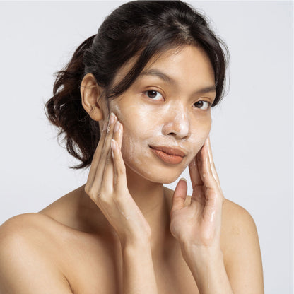 Upotreba M.A.D Glycolic Age Diffusing Cleanser